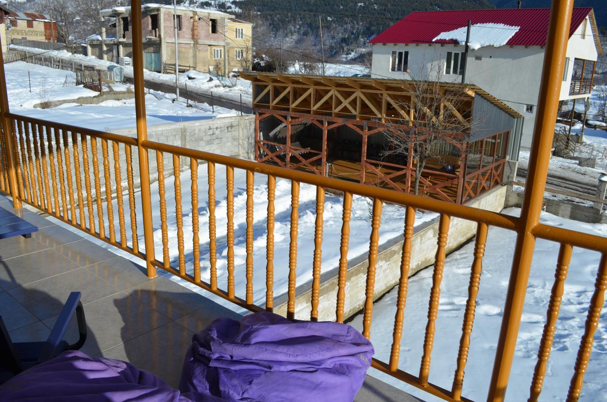 Guesthouse Qarim Mestia Exterior photo