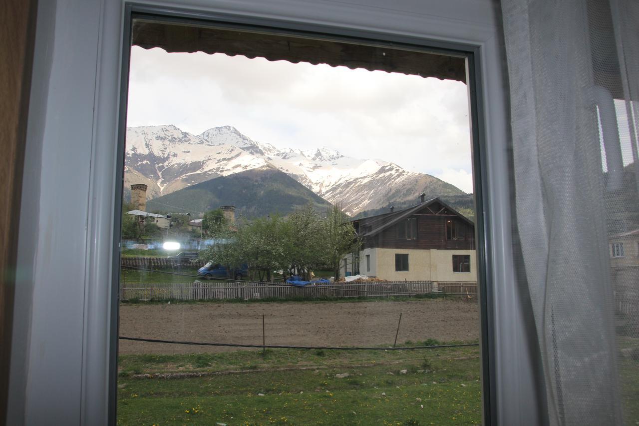 Guesthouse Qarim Mestia Exterior photo