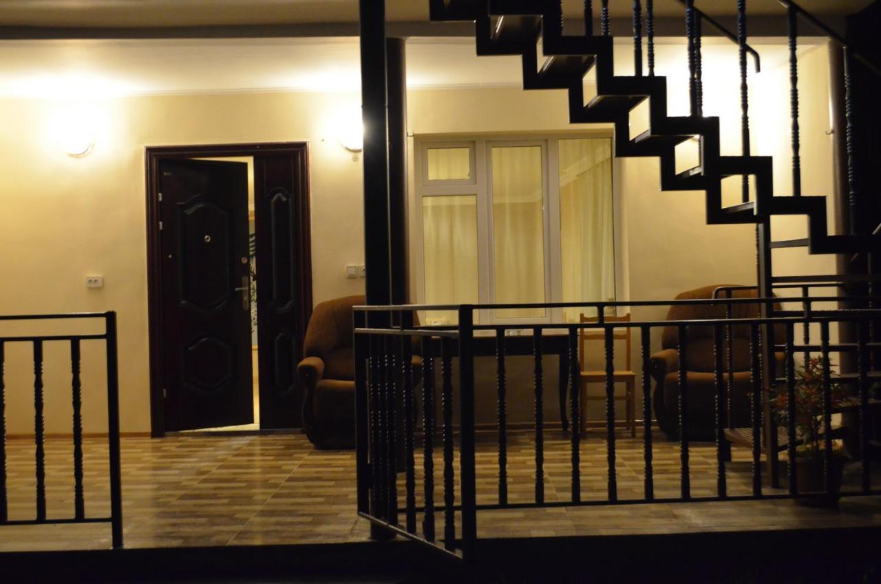 Guesthouse Qarim Mestia Exterior photo
