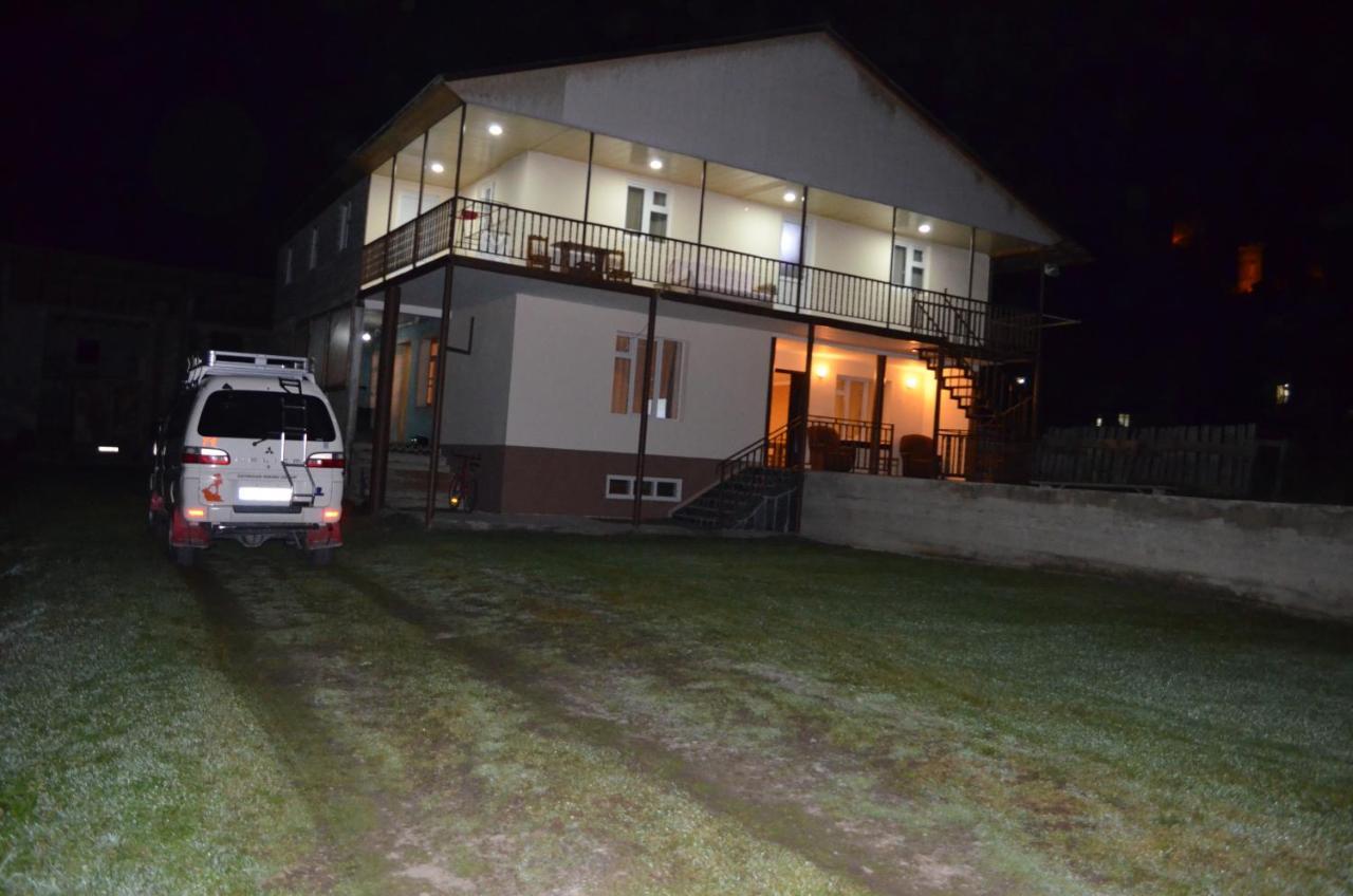 Guesthouse Qarim Mestia Exterior photo